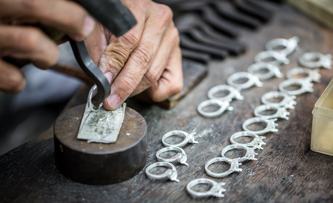 Jewelry cutting in Thailand